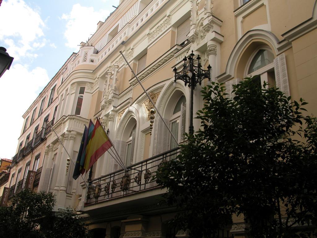 Hostal Goyal Pizarro Madrid Exterior photo